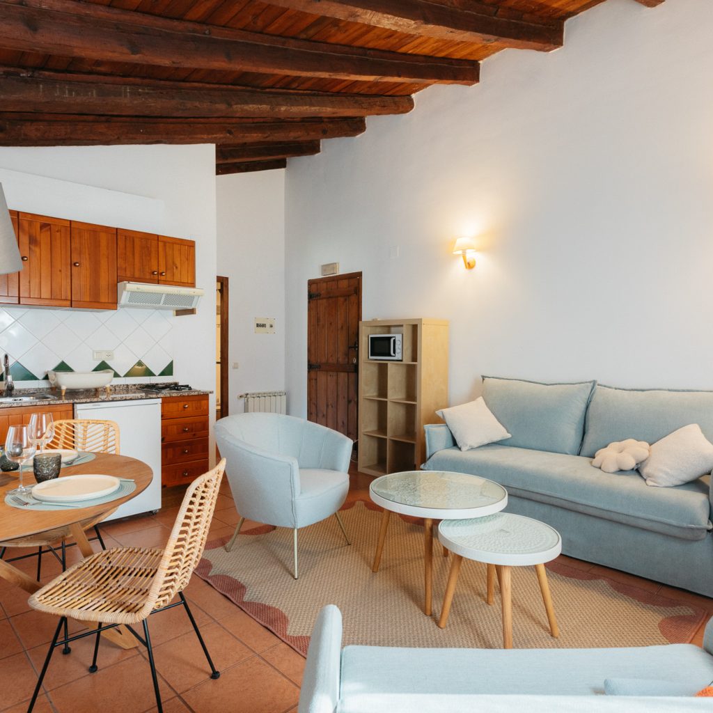 Apt 5 (5)